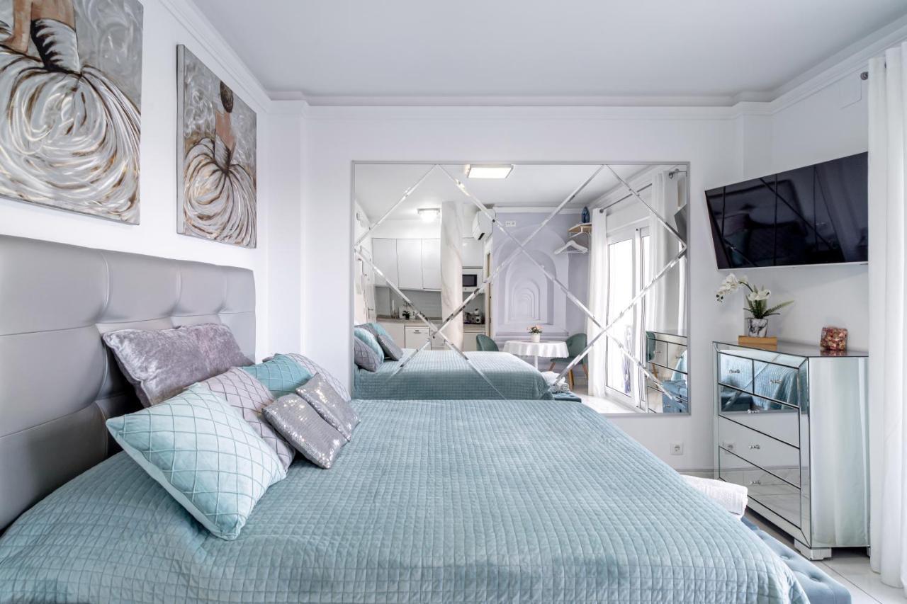Silver Horizon Luxury Apartment Нерха Екстер'єр фото