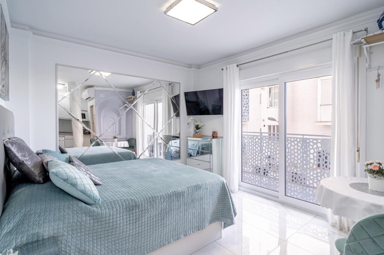 Silver Horizon Luxury Apartment Нерха Екстер'єр фото