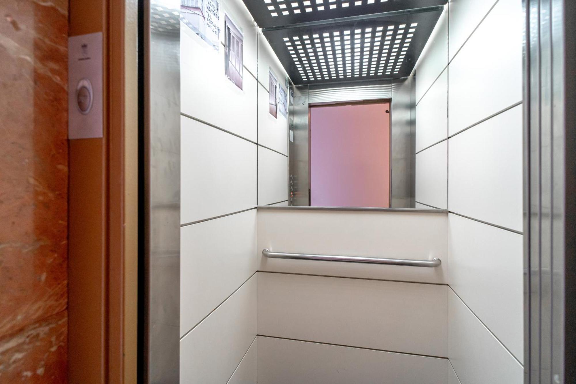Silver Horizon Luxury Apartment Нерха Екстер'єр фото
