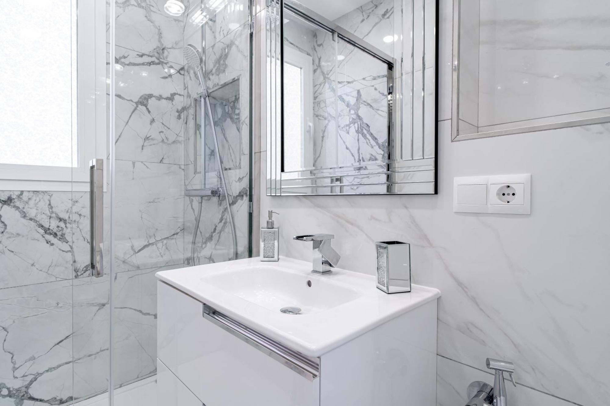 Silver Horizon Luxury Apartment Нерха Екстер'єр фото