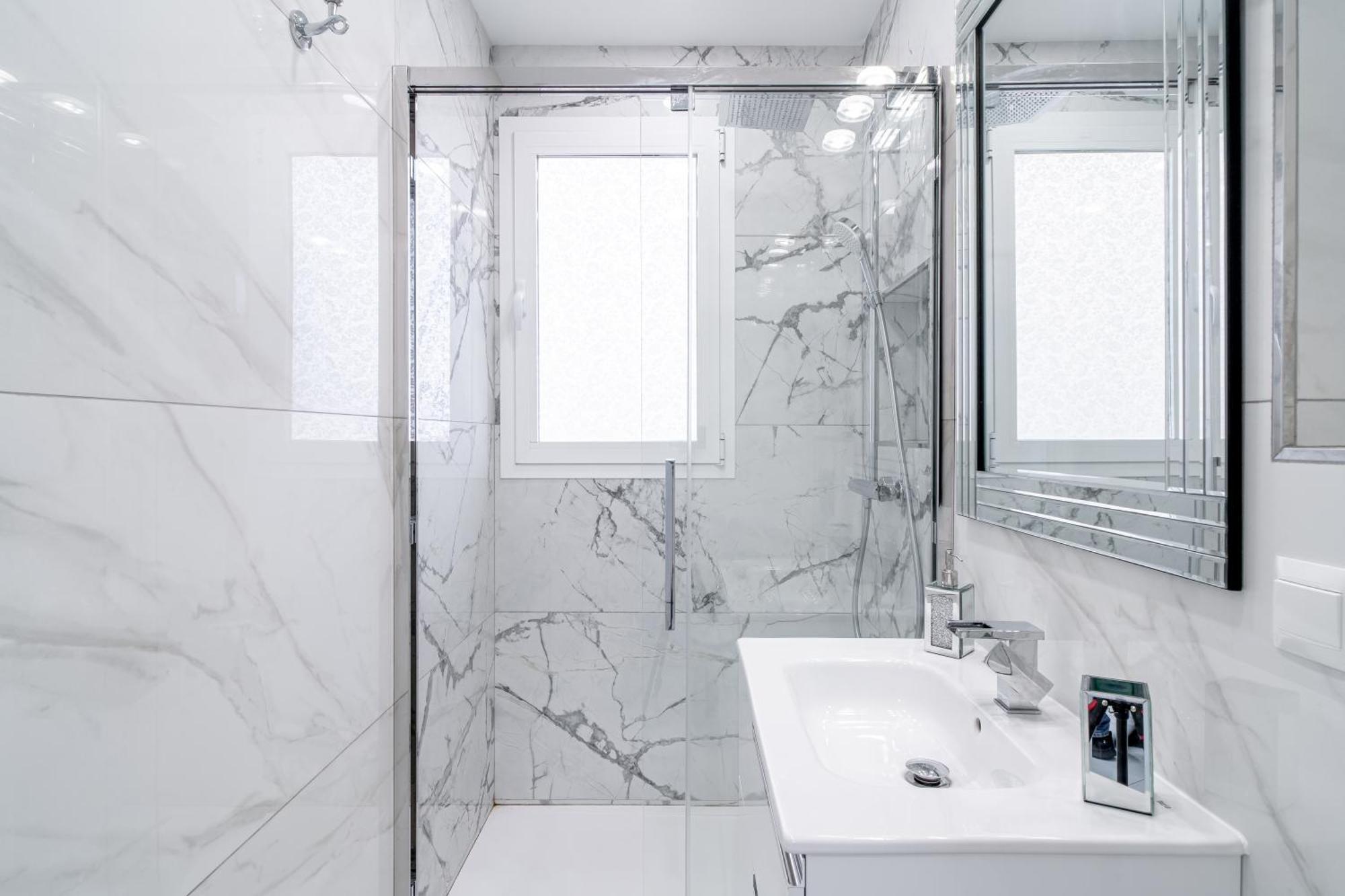 Silver Horizon Luxury Apartment Нерха Екстер'єр фото
