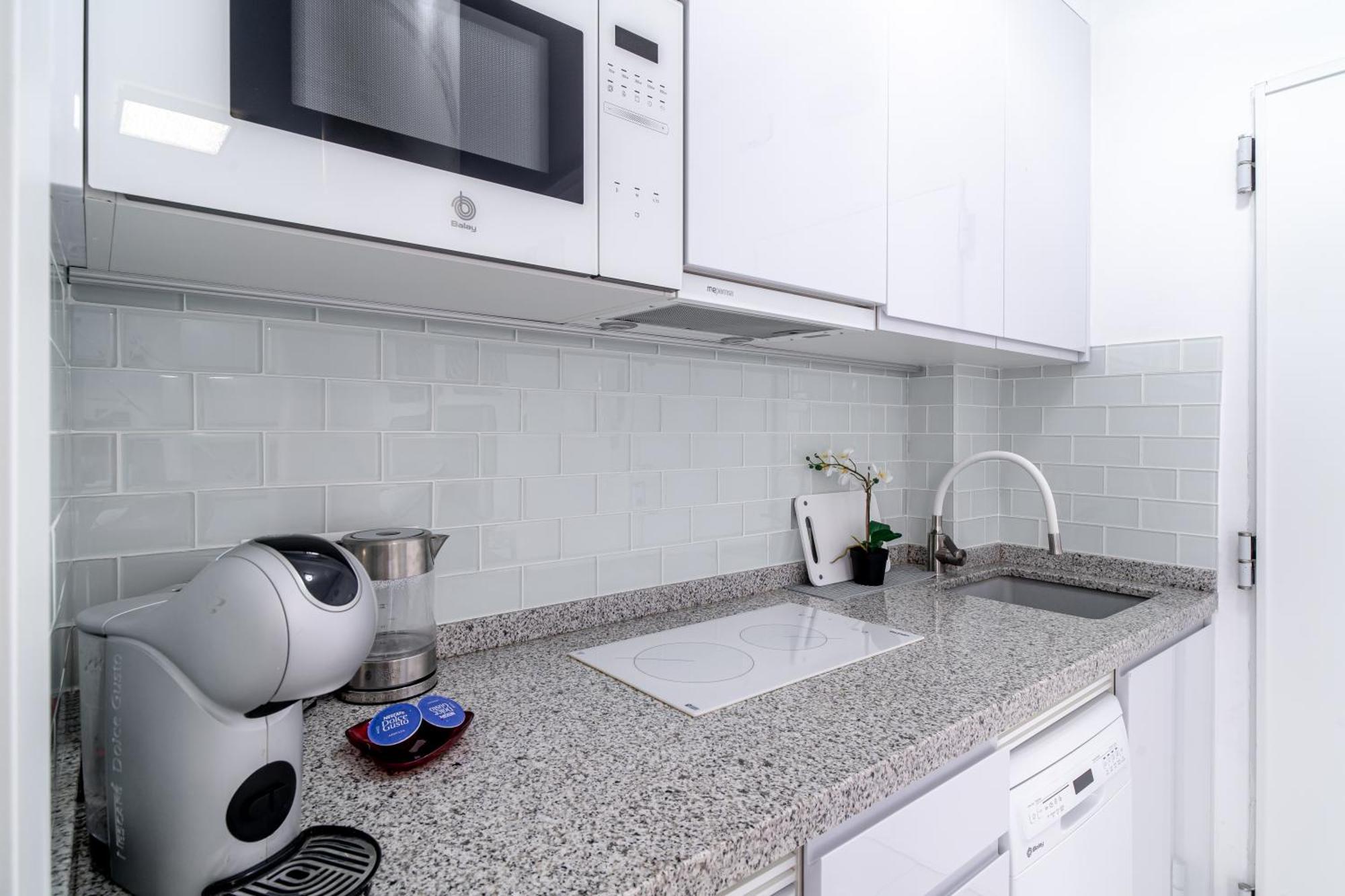Silver Horizon Luxury Apartment Нерха Екстер'єр фото